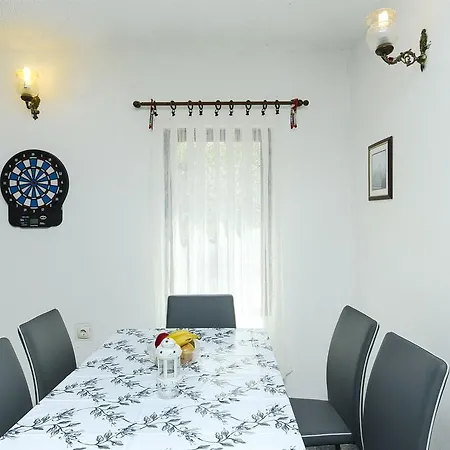 House Miroslav Holiday home Podgora
