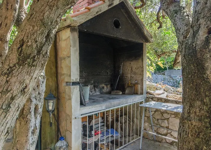 בית נופש House Miroslav