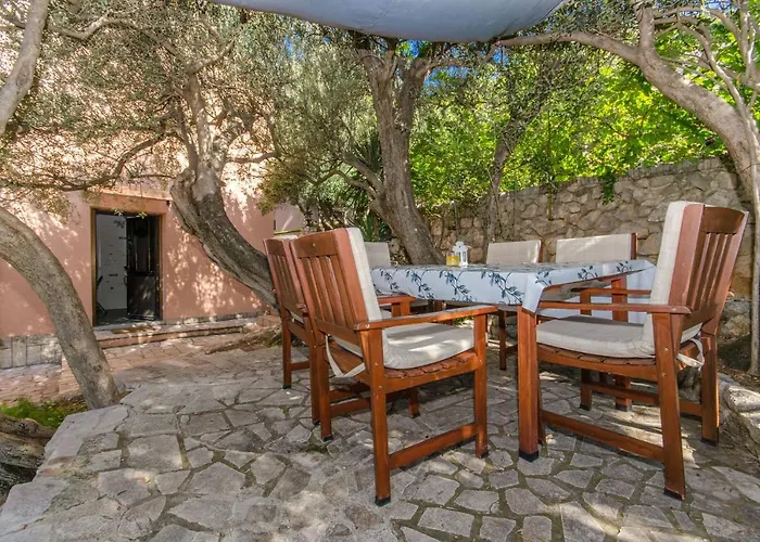 House Miroslav בית נופש *